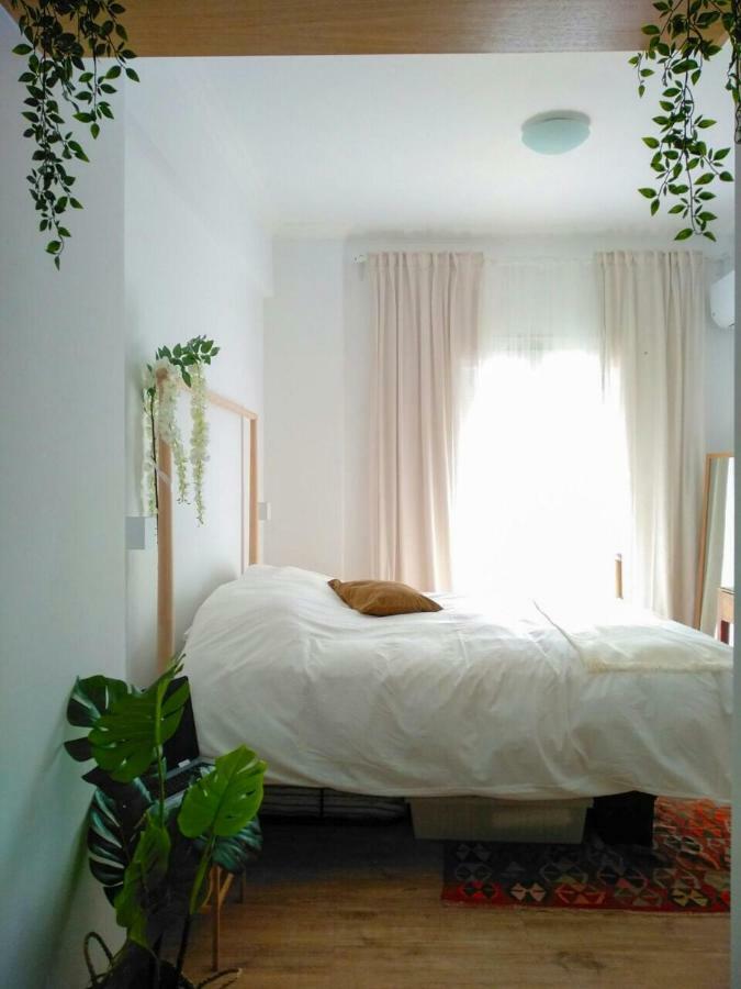 White Tundra Apartment *